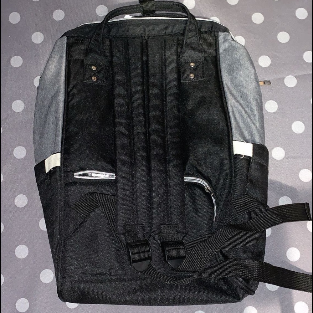 Diaper bag - Picture 2 of 2